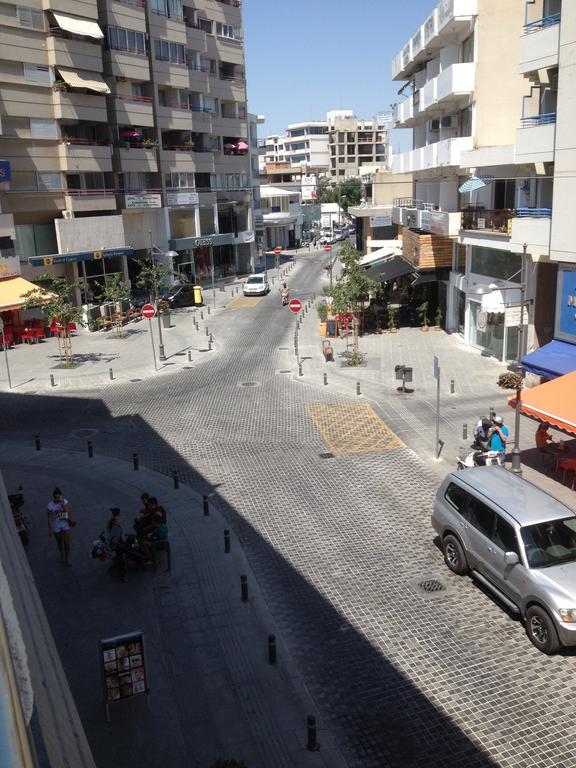 Les Palmiers Petrou Apartments Larnaca Pokój zdjęcie