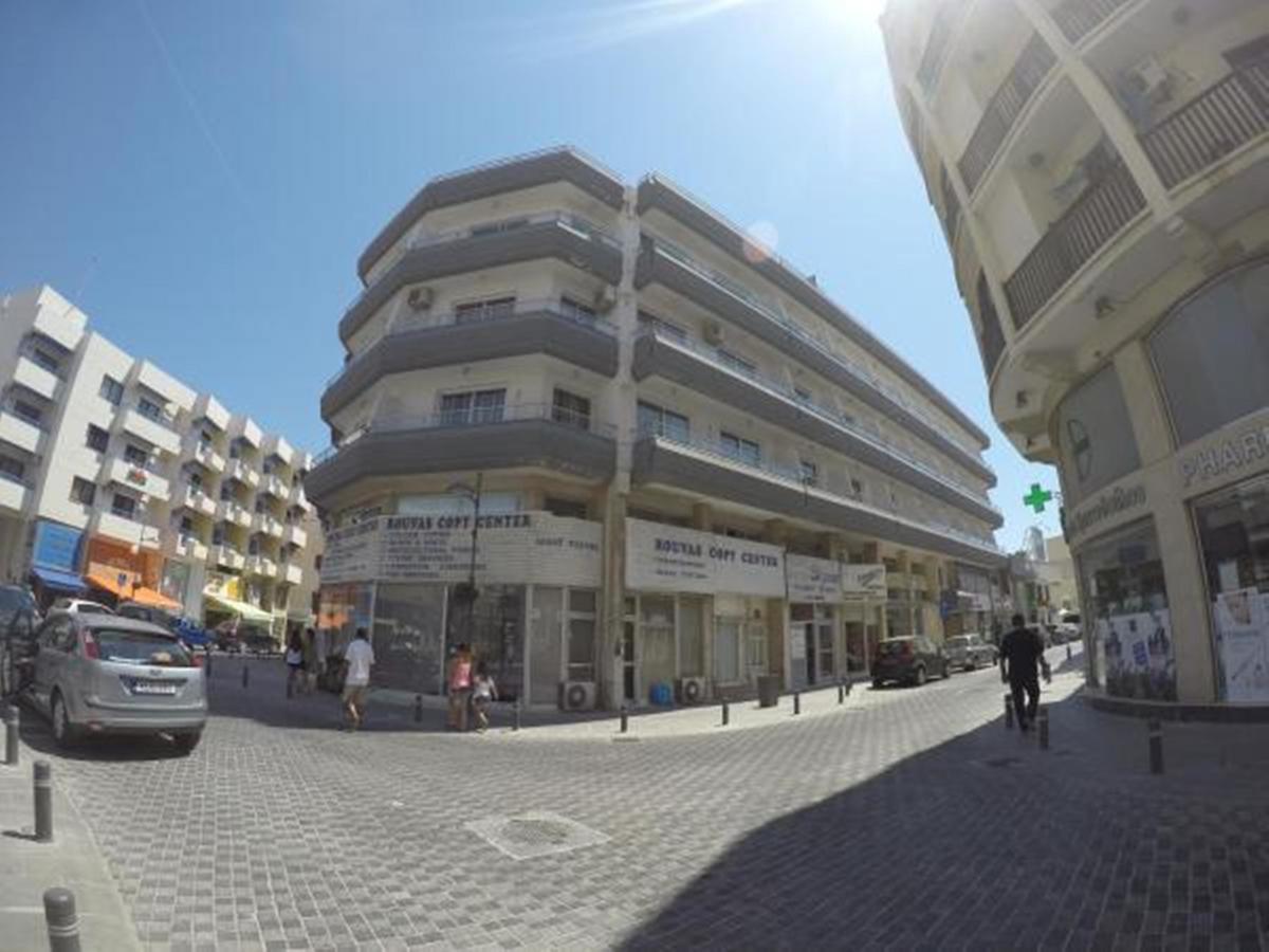 Les Palmiers Petrou Apartments Larnaca Zewnętrze zdjęcie